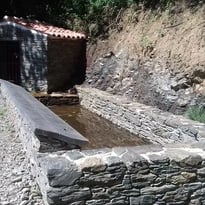 Visite libre des fontaines de la Minerie et du Lavarie avec son lavoir