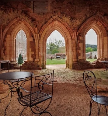 Visite guidée abbaye de Trizay (85)