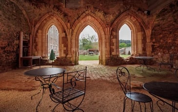 Visite guidée abbaye de Trizay (85)