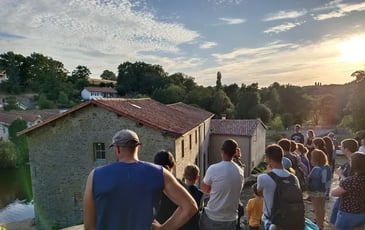 Visite de cette charmante Petite Cité de Caractère® nichée sur les rives de la Sèvre Nantaise