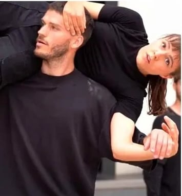 Faire route, spectacle chorégraphique de la compagnie Aniaan