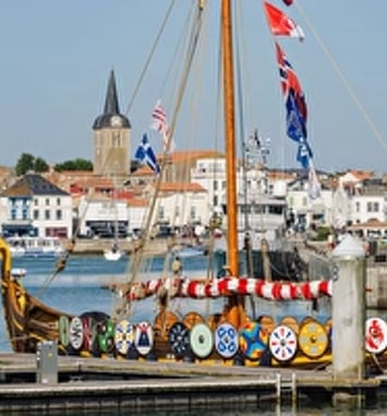 Visite à quai du Drakkar de Vendée