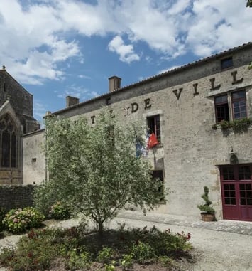Visite du prieuré (hôtel de ville)